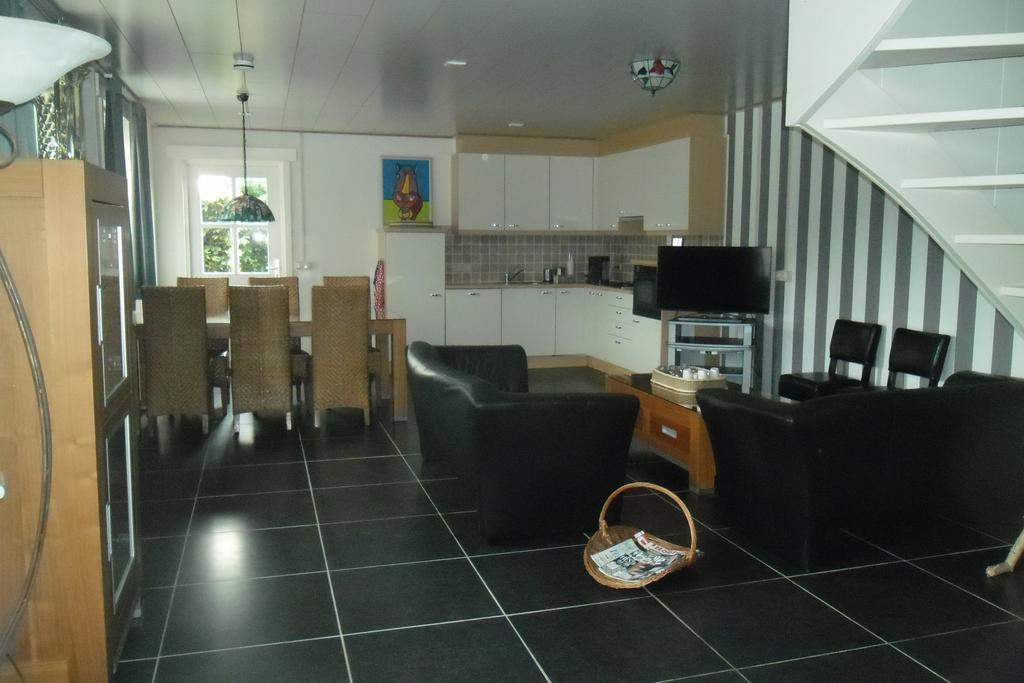 Herkenhoek 3 Bedroom Apartement Heeswijk-Dinther Zewnętrze zdjęcie